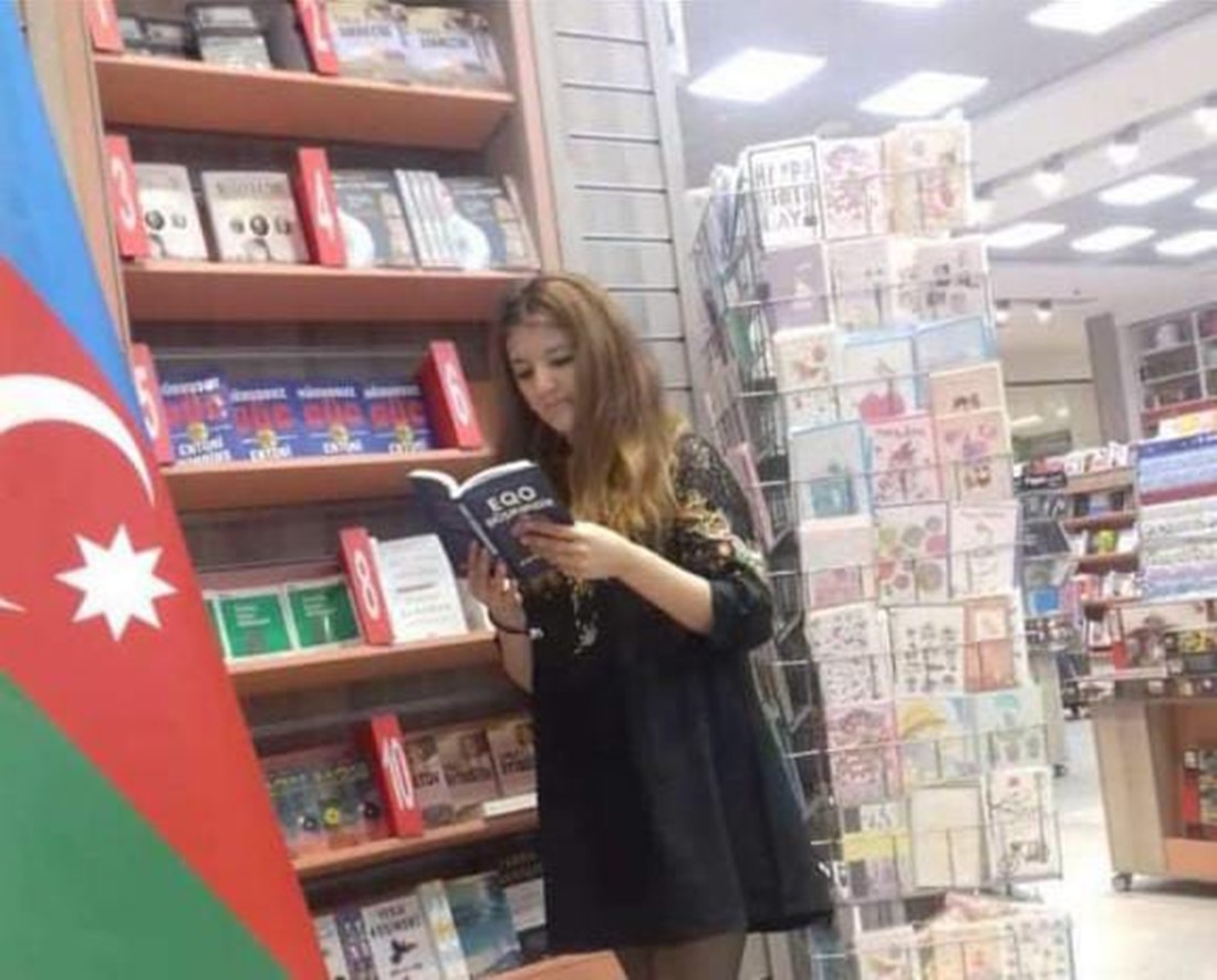 Gazeteci Şefa Piriyeva , “Özgürlüğün Mübarek, Kültür Beşiğimiz ŞUŞA!”