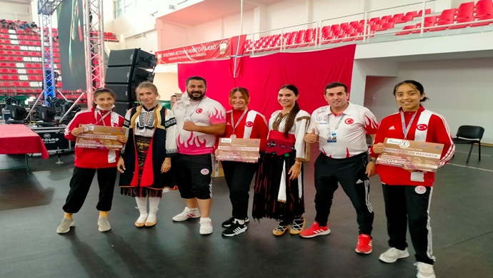 ÜST MİNİKLER AVRUPA BOKS ŞAMPİYONASINDA 2 GÜMÜŞ 5 BRONZ MADALYA