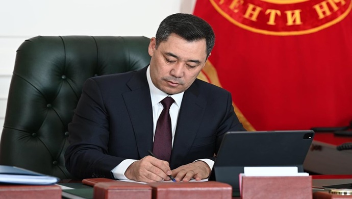 Подписан Указ «О совершенствовании системы управления гражданской авиацией и мерах по развитию авиационного сообщения в Кыргызской Республике»