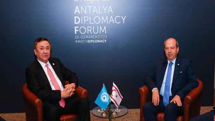Cumhurbaşkanı Ersin Tatar, Türk Devletleri Teşkilatı Genel Sekreteri Kubanıçbek Ömüraliyev ile görüştü
