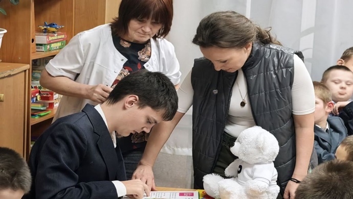 «Единая Россия» направила партию гумпомощи в социальные учреждения ЛДНР