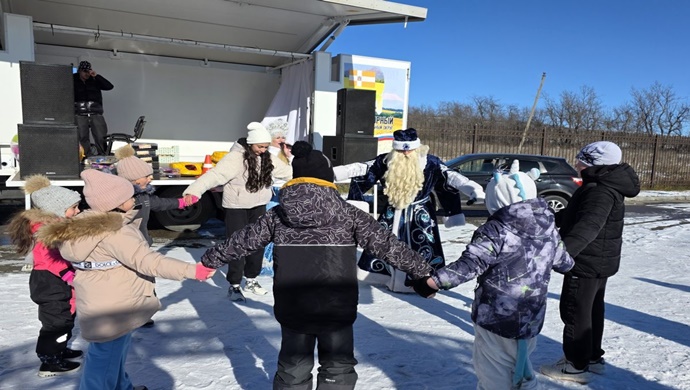 «Единая Россия» устроила новогодний автотур по 15 населённым пунктам Ставропольского края